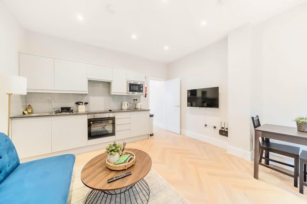The Solo Haven 20 Min To Central London Exterior photo